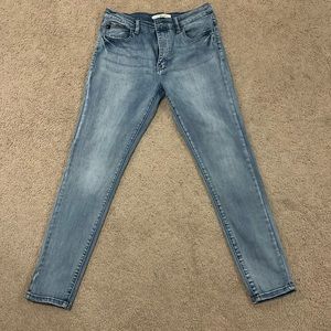 KanCan light wash jeans size 9
